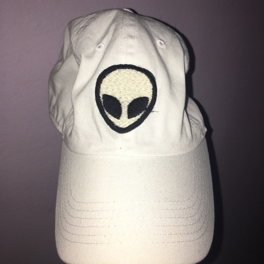 Brandy Melville white alien hat, bought at UO